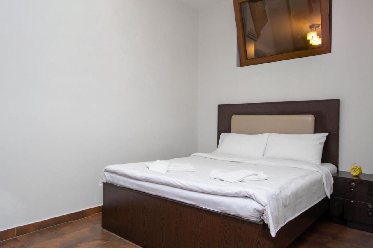 Stay Inn Apartments Near Northern Avenue Yerevan Bagian luar foto
