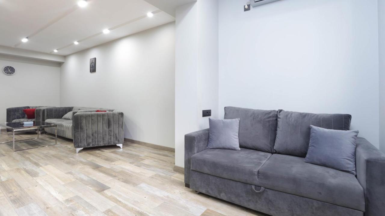 Stay Inn Apartments Near Northern Avenue Yerevan Bagian luar foto