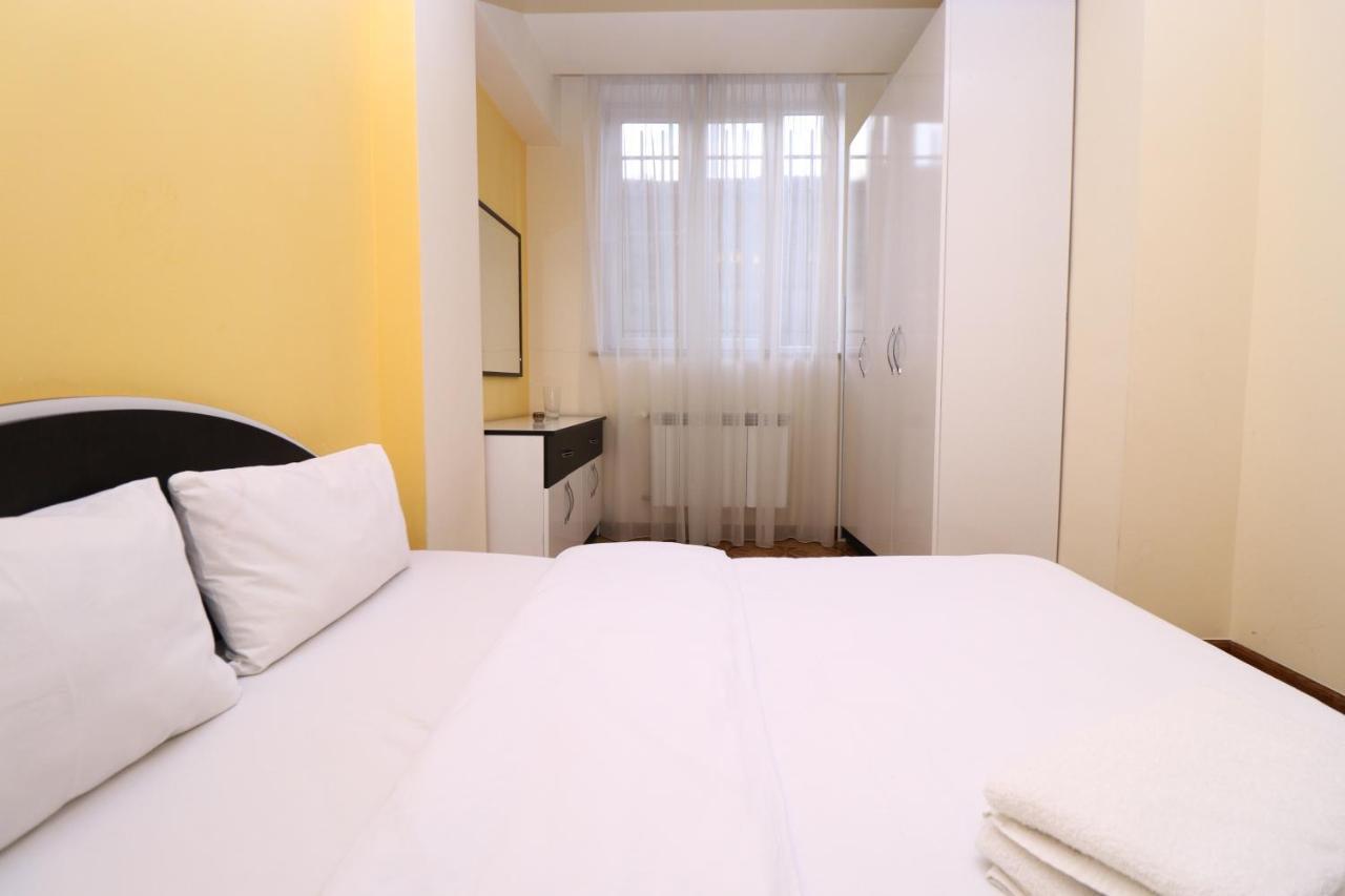 Stay Inn Apartments Near Northern Avenue Yerevan Bagian luar foto