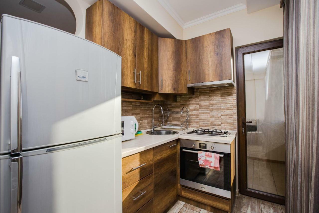Stay Inn Apartments Near Northern Avenue Yerevan Bagian luar foto